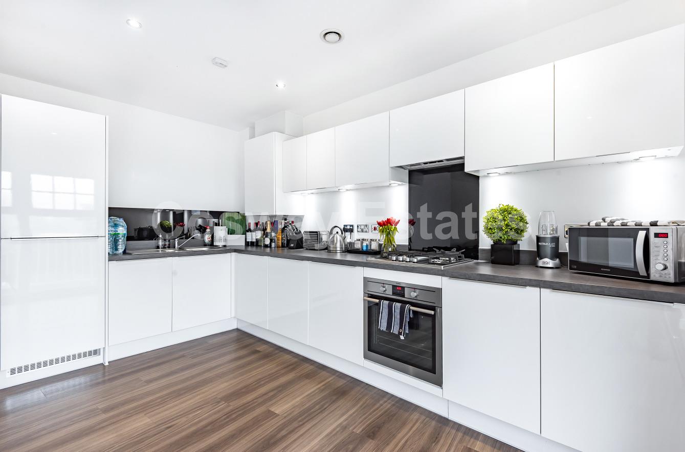 Randolph Court, Mill Hill, NW7, London